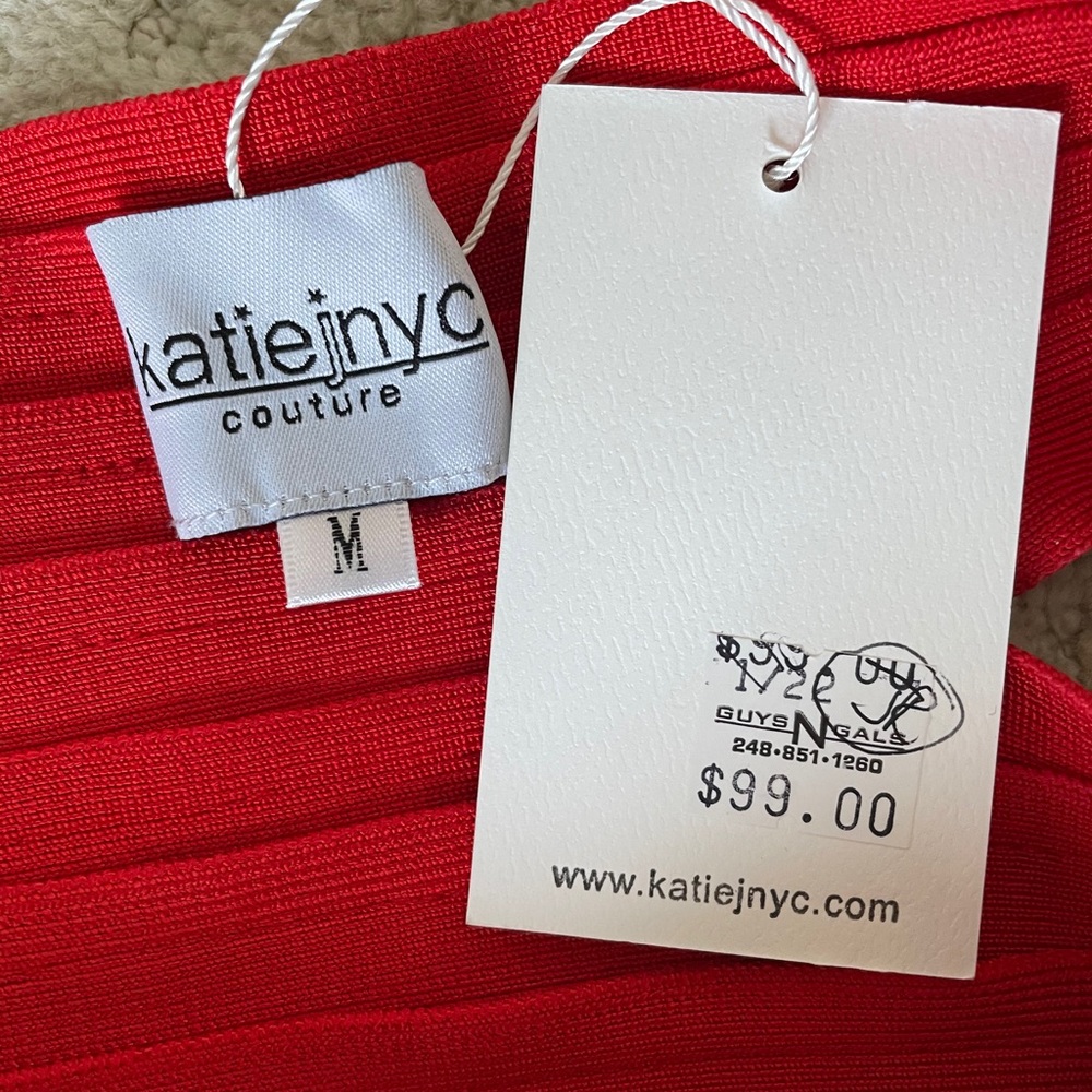 NWT Red Dress size M katiejnyc - Picture 2 of 4
